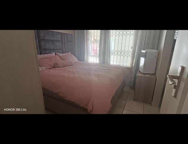 2 BEDROOM APARTMENT FOR SALE IN MARGATE BEACH